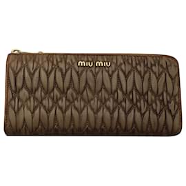 Miu Miu-Miu Miu Matelassé Wallet in Brown Nappa Leather -Brown