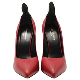 Saint Laurent-Zapatos de salón con punta en punta de Saint Laurent en piel de becerro roja-Roja,Burdeos