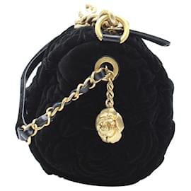 Chanel-Chanel Two-Way Chain Camellia Umhängetasche aus schwarzem Samt-Schwarz
