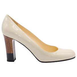 Sapatos de salto bloco de madeira Kate Spade em couro creme Branco Cru