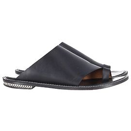 Givenchy Chain-Link Accents Slides in Black Leather Black