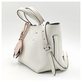 Dior-Christian Dior Blossom Mini-Umhängetasche aus weißem Leder-Weiß