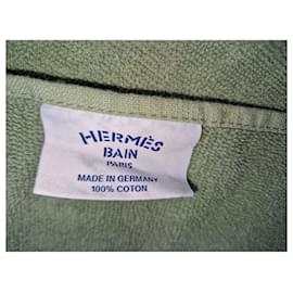 Hermès-Beach towel Yachting Hermès Green cotton-Green