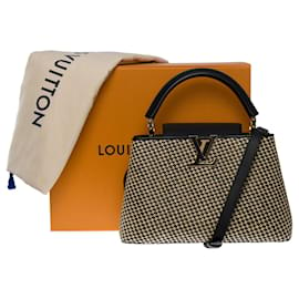 Louis Vuitton-Bolsa LOUIS VUITTON Capucines em couro bege - 101221-Bege