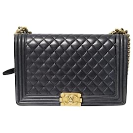 Chanel-Chanel Boy Quilted Crossbody Bag in Black Leather-Black