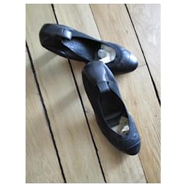 Chanel-Zapatos de tacón de cuero negros, 37,5.-Negro