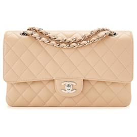 Chanel-Bolso de caviar con solapa y forro CC Timeless-Beige