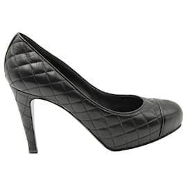 Chanel-Black Classic Quilted Leather High Heels with Front Logo -Black