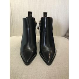LOUIS VUITTON Ankle boots T.eu 37 Leather Black ref.827414 - Joli