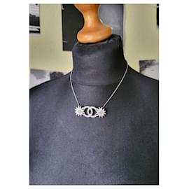 Chanel-Collar de estrella de Chanel-Hardware de plata