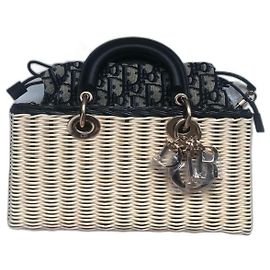 Dior Lady D-joy medium wicker Beige