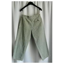 Chanel-CHANEL Kurze gerade Hose, grüne Jeans, neuer Zustand T36fr-Grün