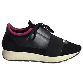 Tênis Balenciaga Race Runner em couro preto e malha Preto