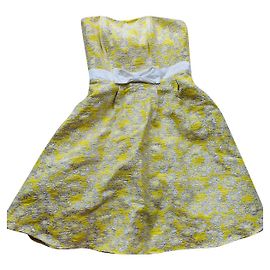 Autre Marque Gelb weißes Blumenkleid mit Schleife Gelb