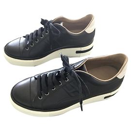 Hermès Ledersneaker Schwarz mit H Logo Schwarz