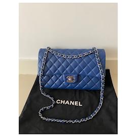 Chanel-TIMELESS-Blau
