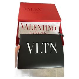 Valentino Garavani VLTN clutch Black