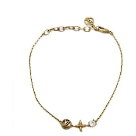 Louis Vuitton-**Louis Vuitton Gold Petit Louis Armband-Gold hardware