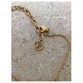 Louis Vuitton-**Louis Vuitton Gold Petit Louis Bracelet-Gold hardware