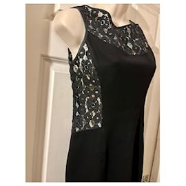 Moschino Cheap And Chic-Pequeño vestido negro con inserciones de encaje-Negro