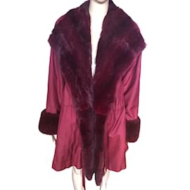 Yves Saint Laurent-YVES SAINT LAURENT  Coats T.FR 40 Fur-Dark red