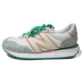 New Balance-Sneakers-White,Green