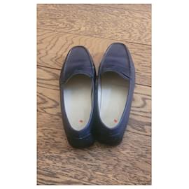 Tod's-Tod's blue leather loafers-Dark blue