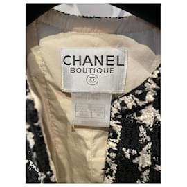 Chanel-Chaquetas-Negro,Beige