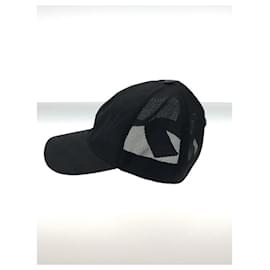 Gucci-**Gorra de malla negra con patrón GG de Gucci-Negro