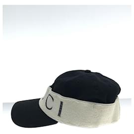 Gucci-** Boné Gucci Preto-Preto