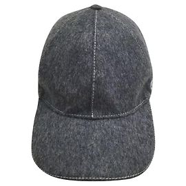 **Gorra de lana gris Gucci Gris
