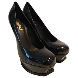 Saint Laurent-Sapato Saint Laurent Tribute em couro envernizado preto-Preto