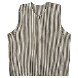 Issey Miyake Gilet sans manches Homme Plissé crème Écru