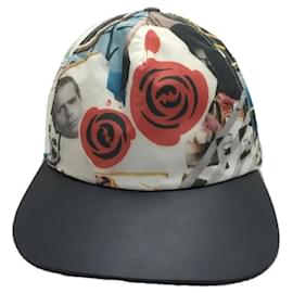 Fendi-**Boné Fendi Multicolor Floral-Multicor