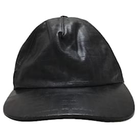 Fendi-**Bone de Couro Fendi Marrom-Marrom