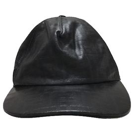 **Fendi Brown Leather Cap Brown