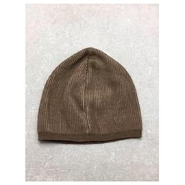 Fendi-**Boné de malha Zucca marrom Fendi-Marrom