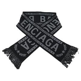 Balenciaga-NEW BALENCIAGA SC FOOTBALL SCARF 521333 IN BLACK AND GRAY WOOL NEW SCARF-Black