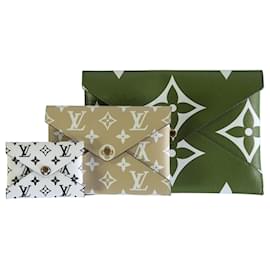 Louis Vuitton-Louis Vuitton Kirigami Set of Three Envelop Clutch-Green