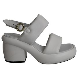 Sandália plataforma acolchoada Dries Van Noten em couro branco Branco