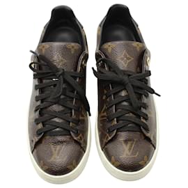 Louis Vuitton-Louis Vuitton Frontrow Lace Up Sneakers in Brown Monogram Canvas -Brown