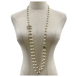 Chanel CC A15C Crociera Dubai 2015 Scatola per collana lunga con perle con logo D'oro