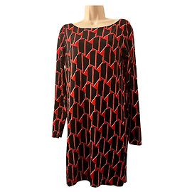 Diane Von Furstenberg DvF Kivel Two silk dress with abstract pattern Black White Red