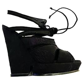Yves Saint Laurent Escarpins compensés YSL Tribute en brocart de soie Noir Violet