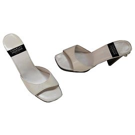 Mules Charles Jourdan em pele branca Branco