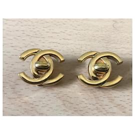 Chanel-Boucles d'oreilles-Bijouterie dorée