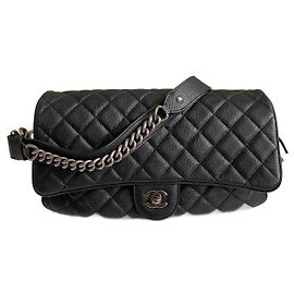 Borsa Chanel Classic Flap Nera in Pelle Nero