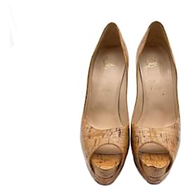 Christian Louboutin-CHRISTIAN LOUBOUTIN  Heels EU 37.5 Patent leather-Beige