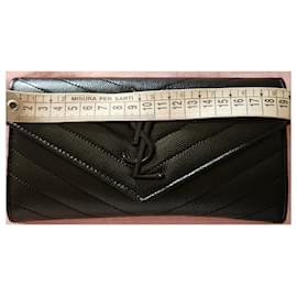 Yves Saint Laurent-Gorgeous and refined wallet by Yves Saint Laurent in textured leather-Black
