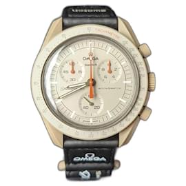 Omega-Mission Swatch Moonswatch vers Jupiter-Marron